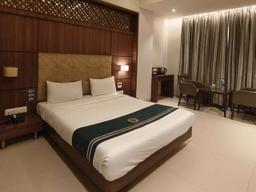Hotel Mathoshree in Thane