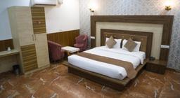 Hotel Amour Chandigarh Zirakpur in Zirakpur