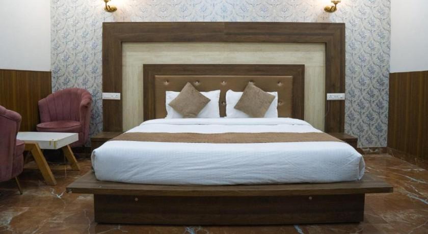 Hotel Amour Chandigarh Zirakpur in Zirakpur