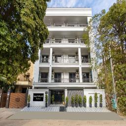 Saltstayz Premier Near Sector 44 Corporate Hub in Gurgaon
