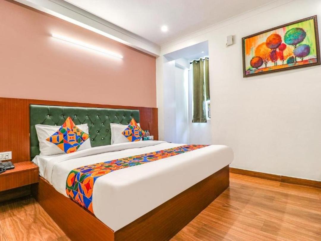 The Lime Tree Hotel in Delhi