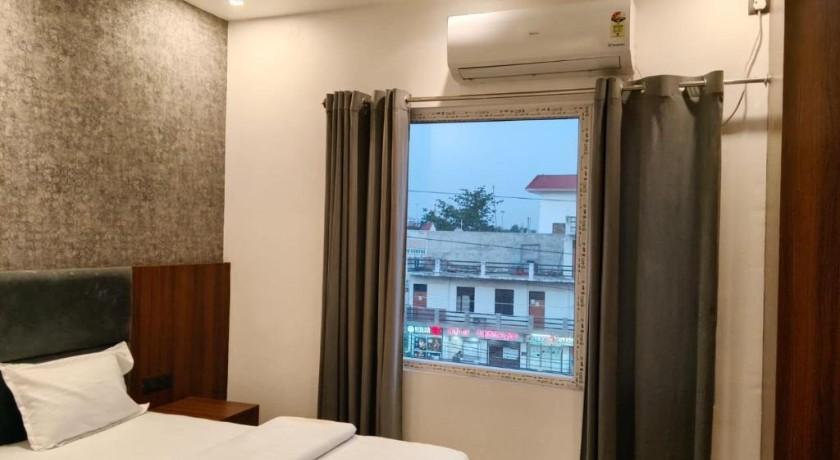 Hotel Raghav Inn in Prayagraj