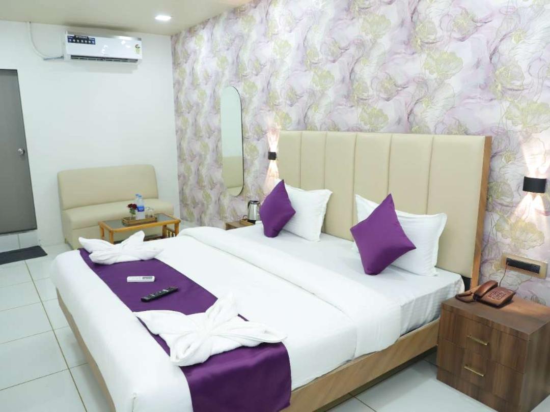 Hotel White House in Navi Mumbai