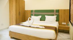 Hotel Avenue Grand in Lucknow