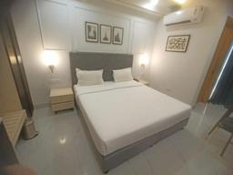 Saltstayz Premier - Sector 28 Faridabad in Faridabad