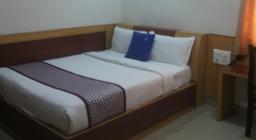 Hotel White Parrot in Mysore