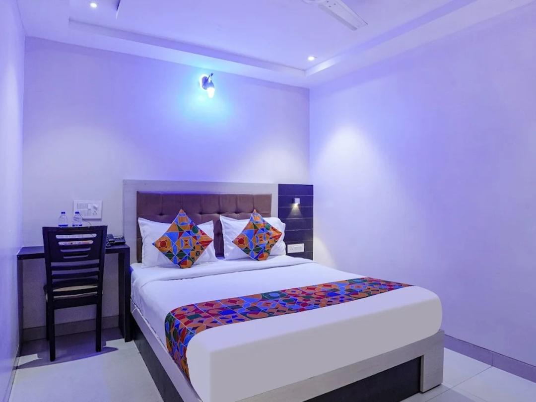 Hotel Embassy Suites in Mumbai