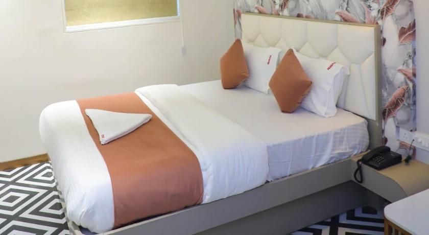 Ashraya Guest House in Thane