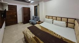 Hotel Clover in Zirakpur