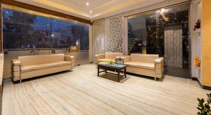 Hotel Ginger Plaza in Noida