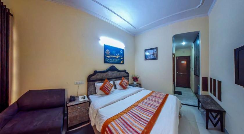Hotel Silver Arc in Delhi