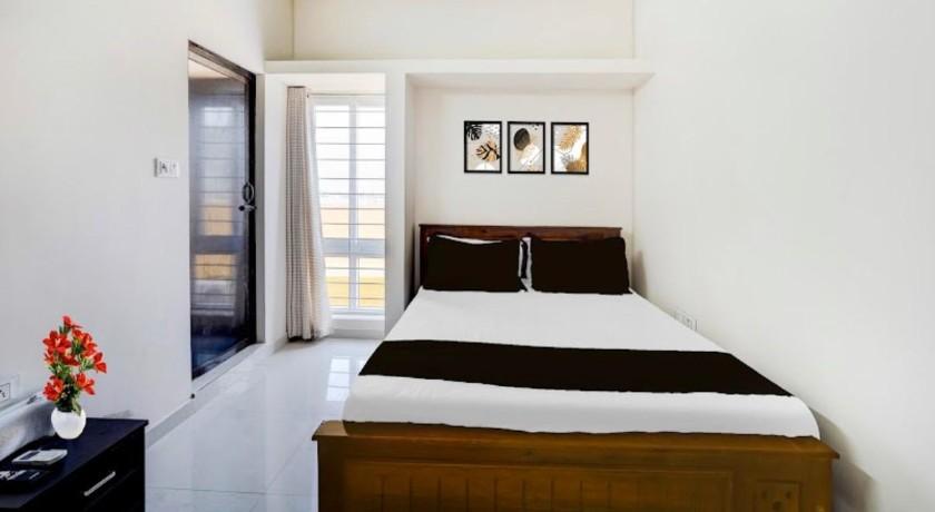 B2N Hotels Sholinganallur in Chennai
