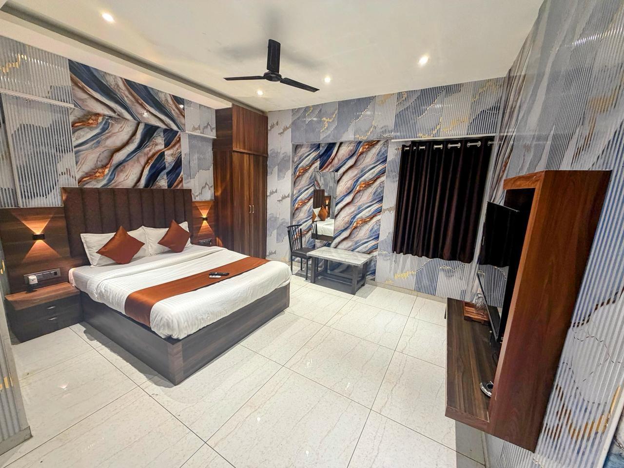 Hotel Golden Palace in Mumbai