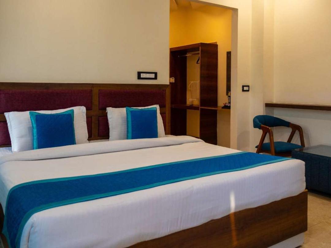 Trevon The Shire Inn in Haldwani