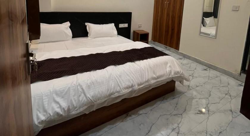 Hotel Aana Inn Stay in Jaipur