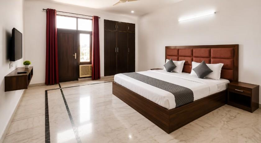Hotel Cladis By Quadis in Noida