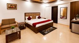 Hotel Cladis By Quadis in Noida