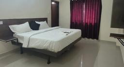 Ayaansh Luxury Park Inn in Hyderabad