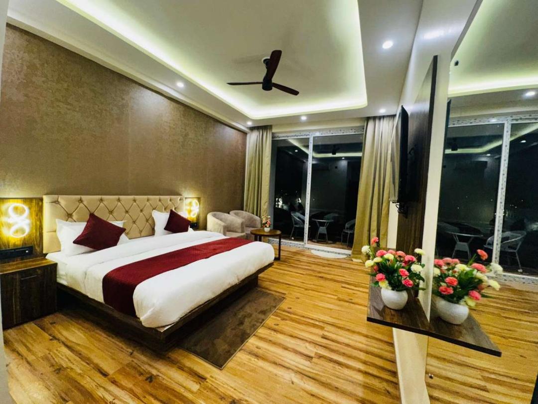 Casa Del Sol Lakeview in Bhimtal