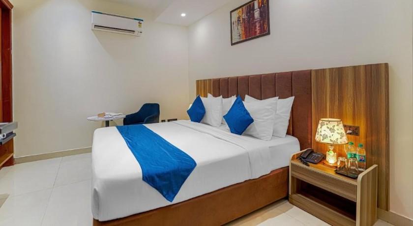 Hotel Sky View in Zirakpur