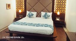 Hotel Mumbai House in Thane
