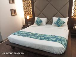 Hotel Mumbai House in Thane