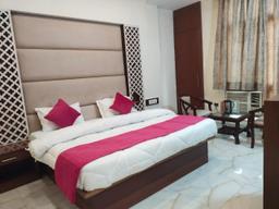 Hotel Indo Continental in Delhi