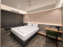 Hotel Aston Residency in Kolkata