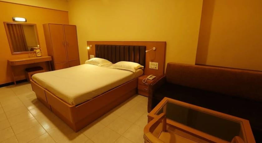 Hotel Ravikiran in Alibag