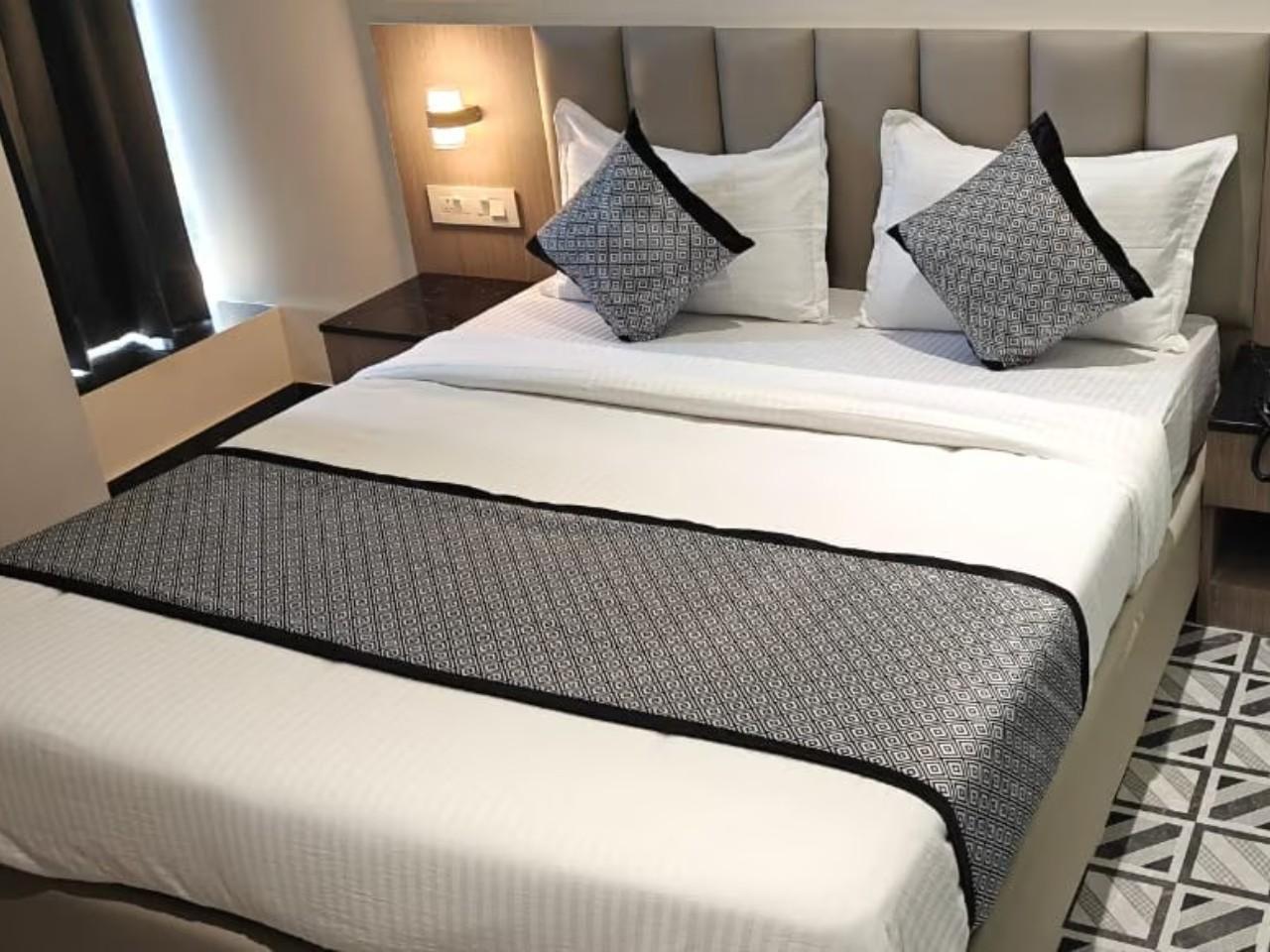 Hotel Trawika in Ahmedabad
