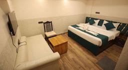 Hotel Glow in Indore