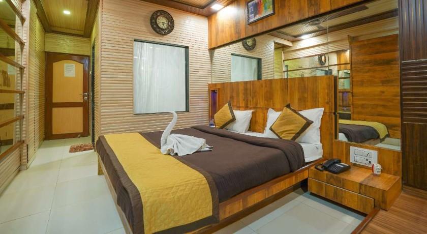 Hotel Kumar Plaza in Matheran