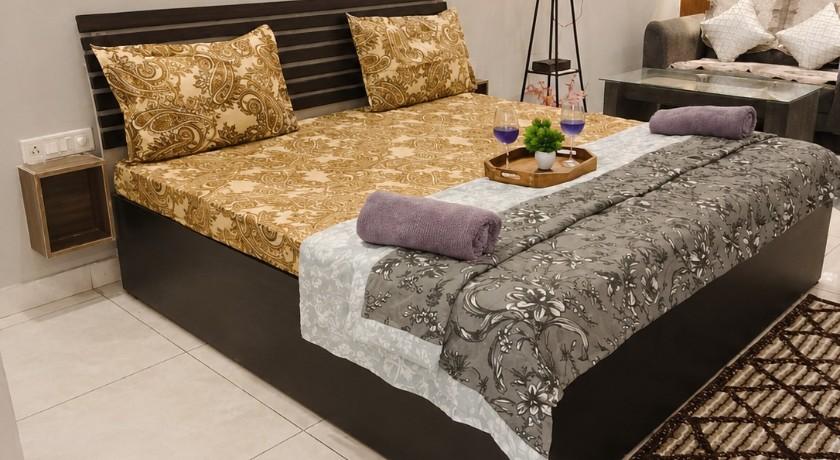 Darshana Studios in Noida