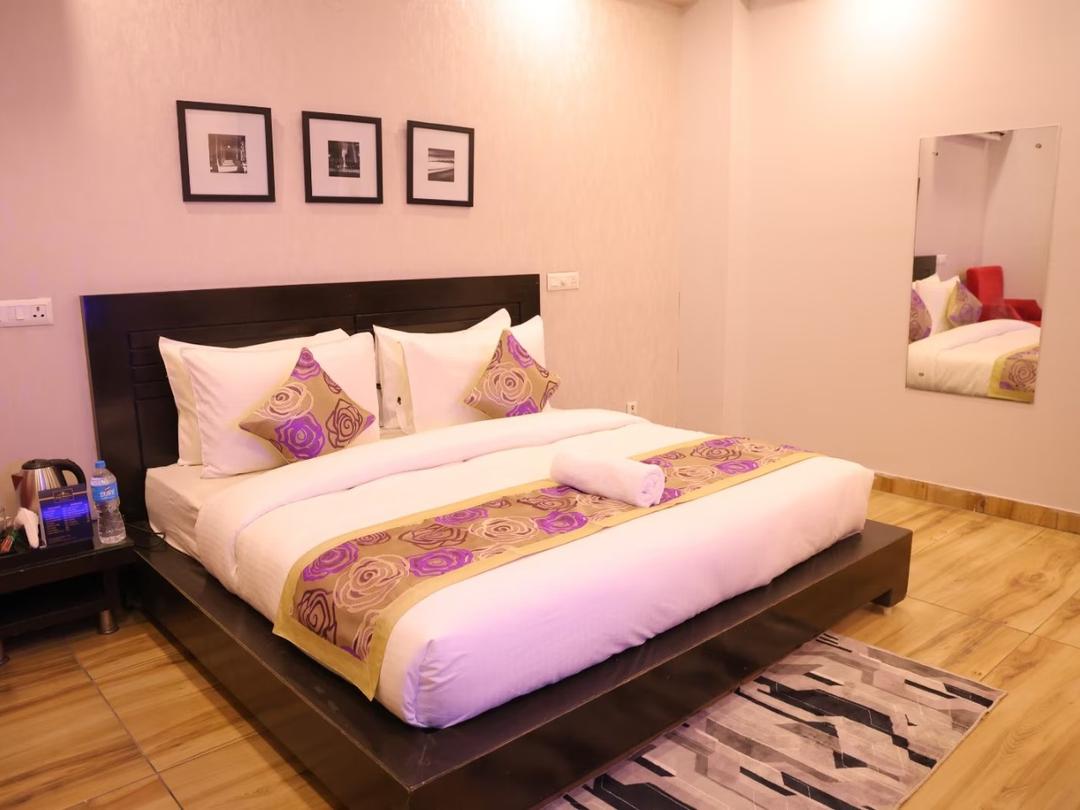 The Pearl Pavilion Hotel in Gurgaon