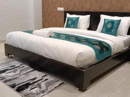 The Pearl Pavilion Hotel in Gurgaon