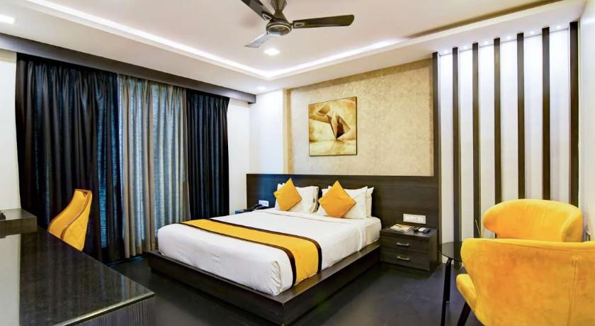 Kzar Corporate Hotel in Kolkata