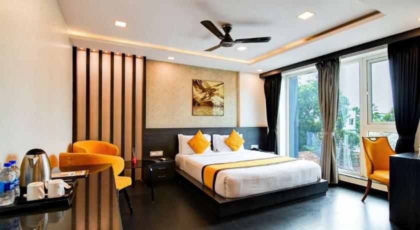 Kzar Corporate Hotel in Kolkata