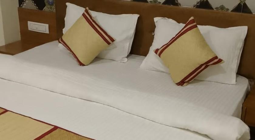 Hotel Park Villa in Ahmedabad