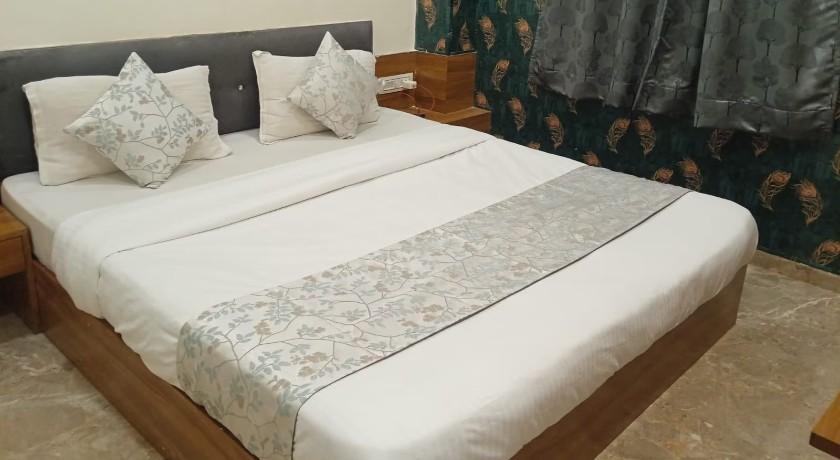 Hotel Park Villa in Ahmedabad