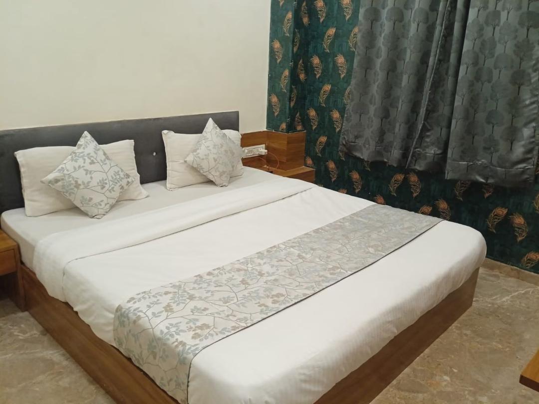 Hotel Park Villa in Ahmedabad