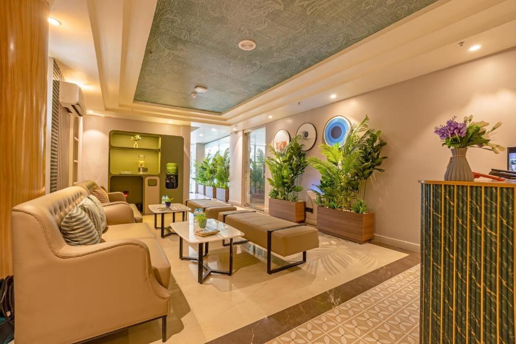 Saltstayz Premier- Sector 15 Noida in Noida