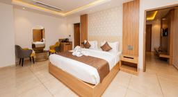 Hotel Grand Serene in Mysore