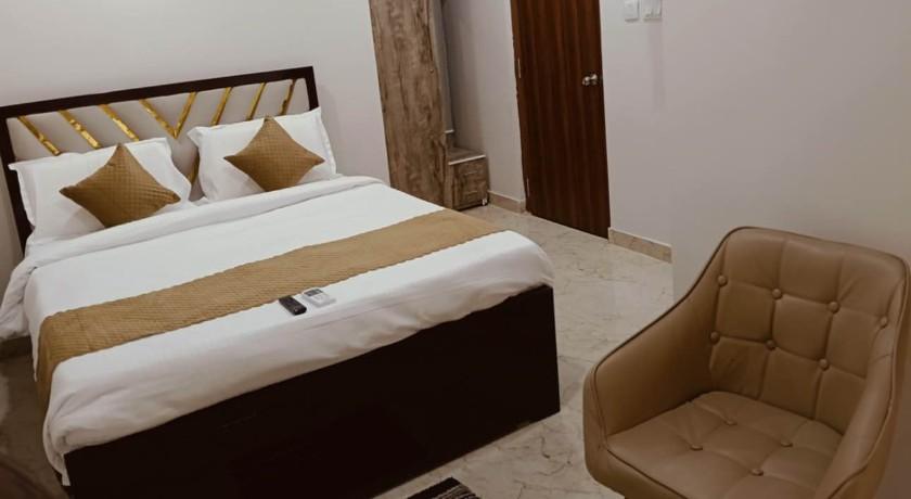Vaaraahi Hotel in Hyderabad