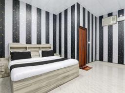 Hotel Mansa Lawn in Lucknow