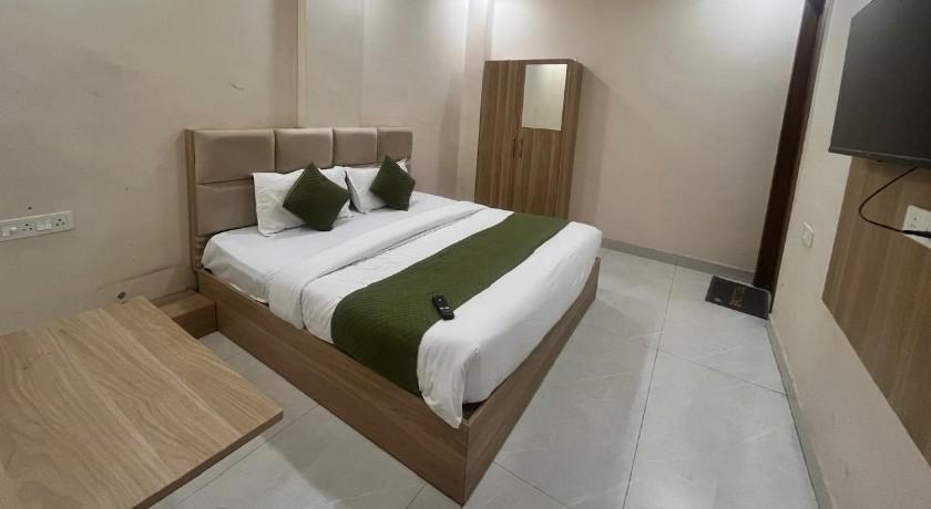Hotel Crystal in Ghaziabad