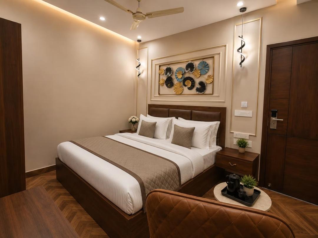 Qotel Comfort Oasis Rajouri Garden in Delhi