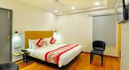 Hotel Red York in Noida
