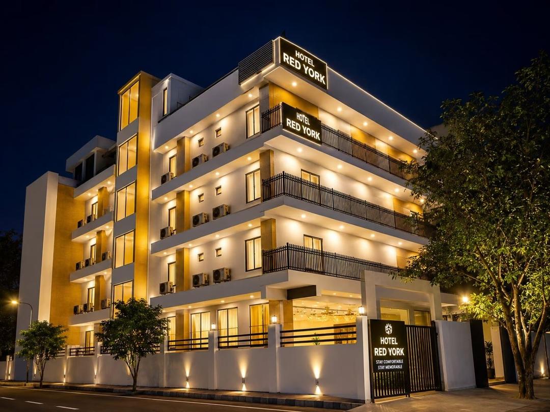 Hotel Red York in Noida