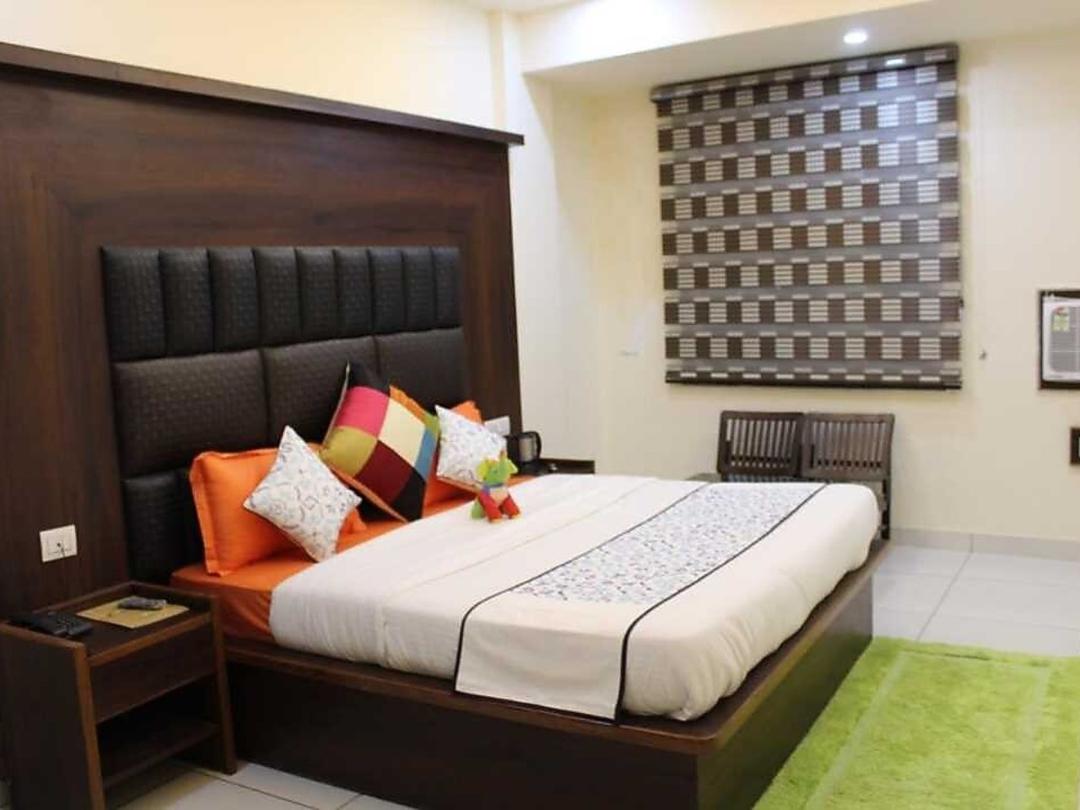 Royal Stay Near Katra Railway Station in Katra