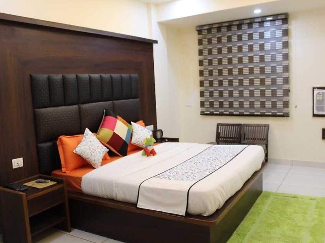 Royal Stay Near Katra Railway Station in Katra